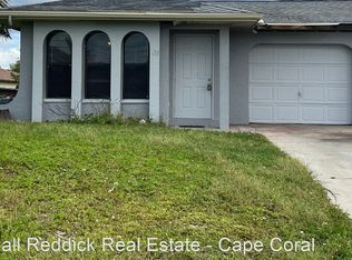 223 SE 23rd Pl, Cape Coral, FL 33990