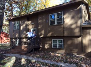 9610 Tenor Dr, Interlochen, MI 49643