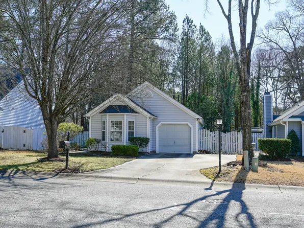 5108 Gable Ridge Dr, Durham, NC 27713