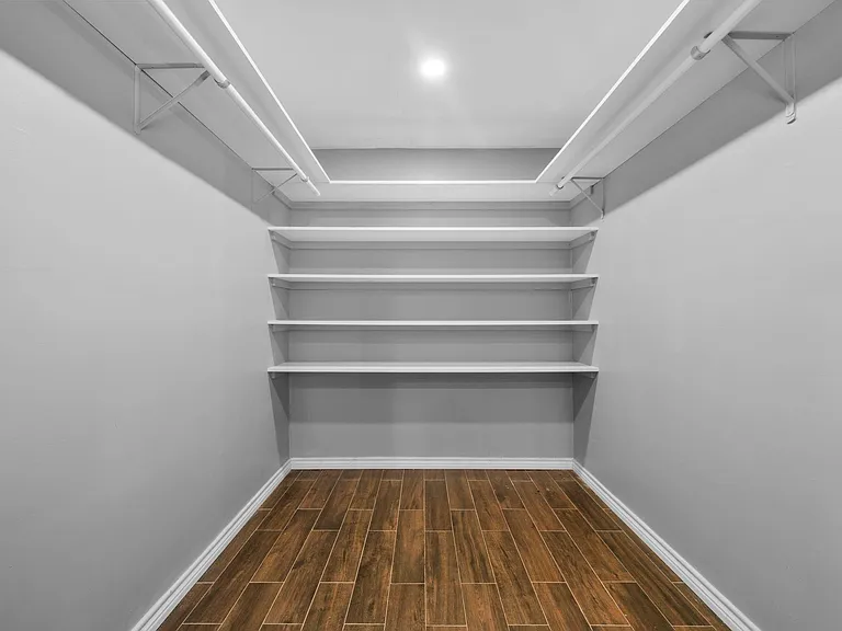 10519 Fawnview Dr — Photo 20