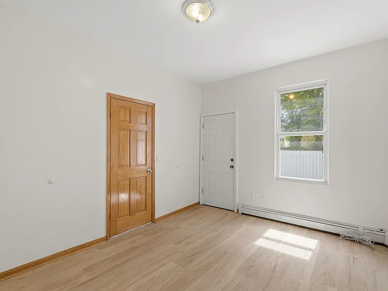 360 W Side Ave #1 — Photo 7