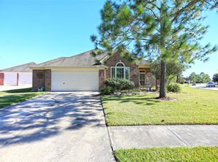 109 Bending Brook Ct, Dickinson, TX 77539