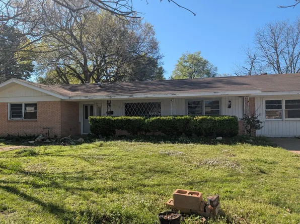 3395 Bonham St, Paris, TX 75460