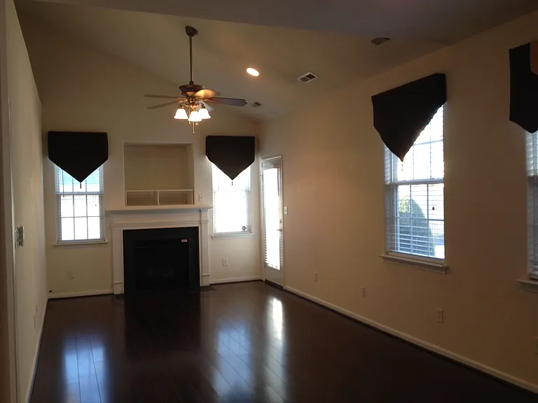 837 Brittlebank Dr — Photo 8