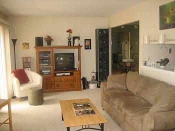 4th image of 12214 Woodside Dr