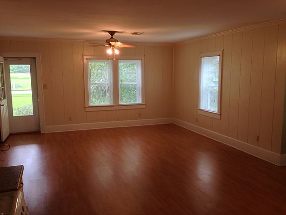 Den/Living Room
