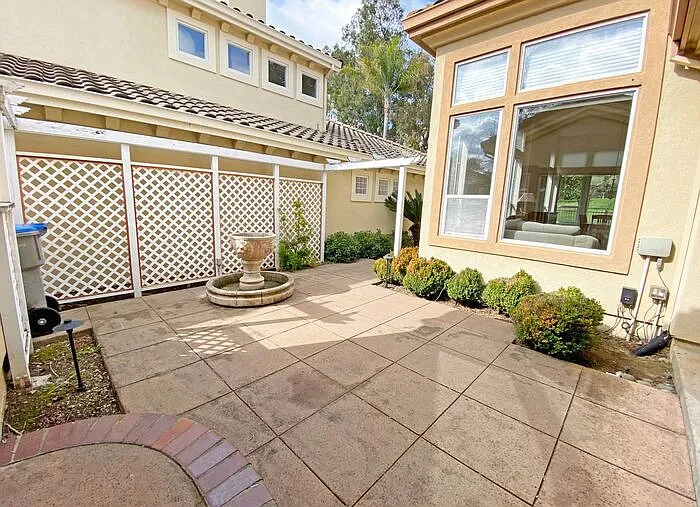 Building Photo - 5821 Killarney Cir
