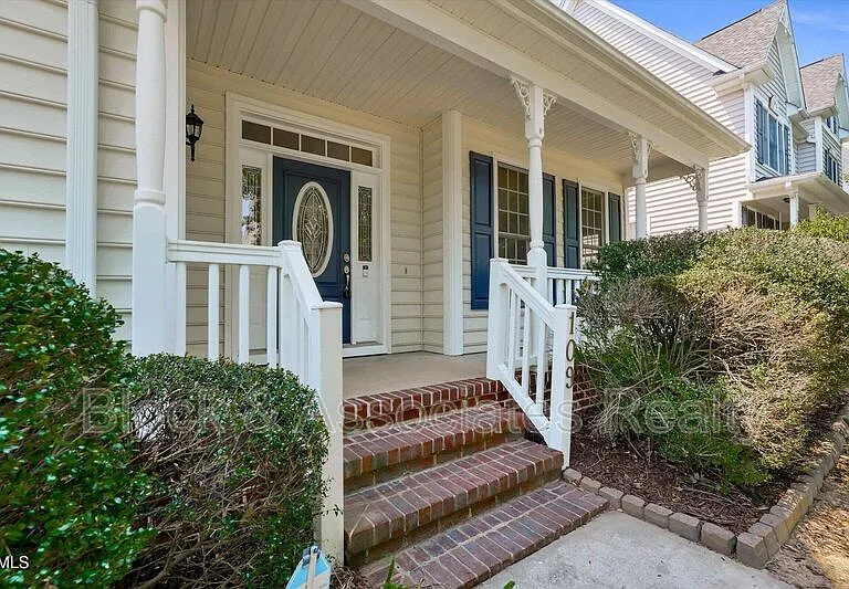 109 Old Savannah Dr — Photo 2