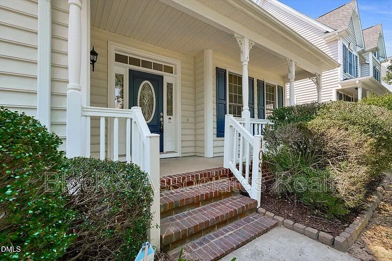 Building Photo - 109 Old Savannah Dr