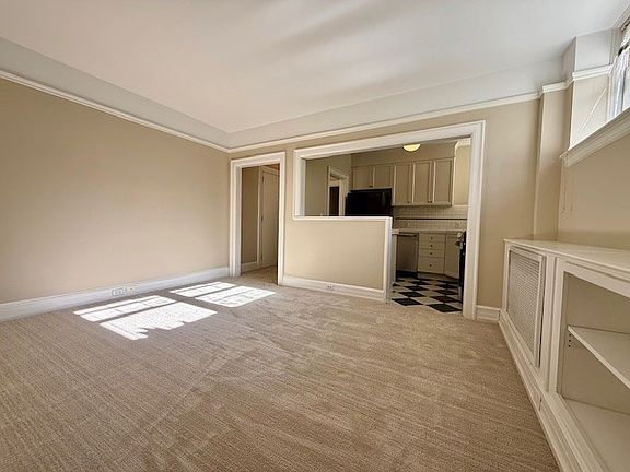 4th image of 100 W Highland Dr #107