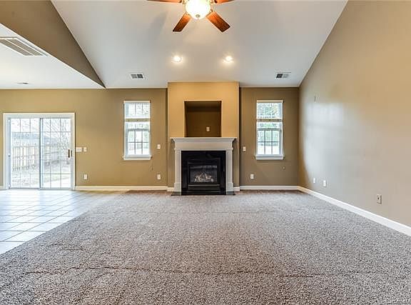 3rd image of 6322 Crosshall Pl