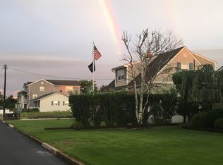 270 W 15th St, Ship Bottom, NJ 08008