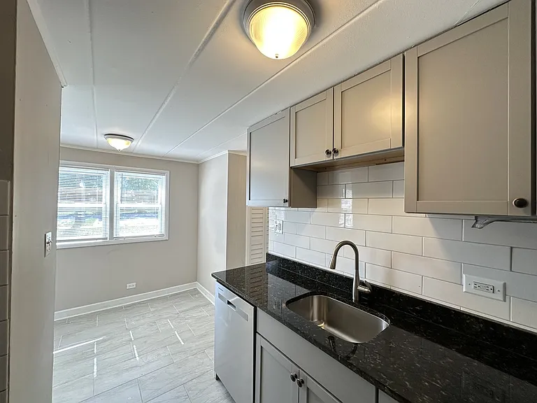9630 Ivanhoe Ave #2 — Photo 5