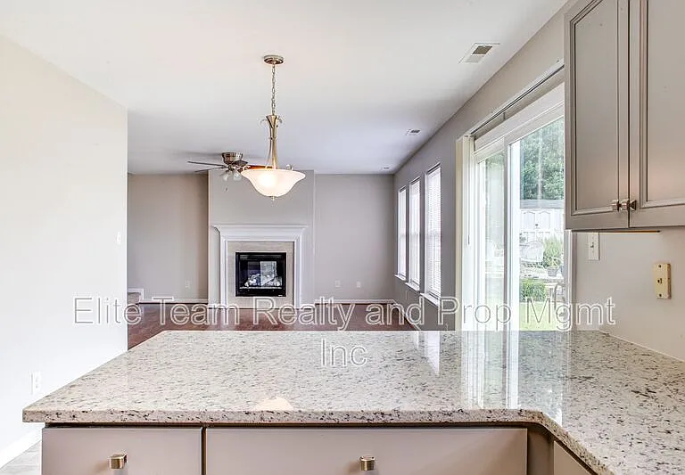 2035 Speedwell Ct — Photo 13