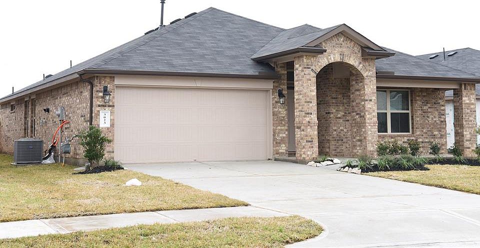 1st image of 3023 Vales Point Dr