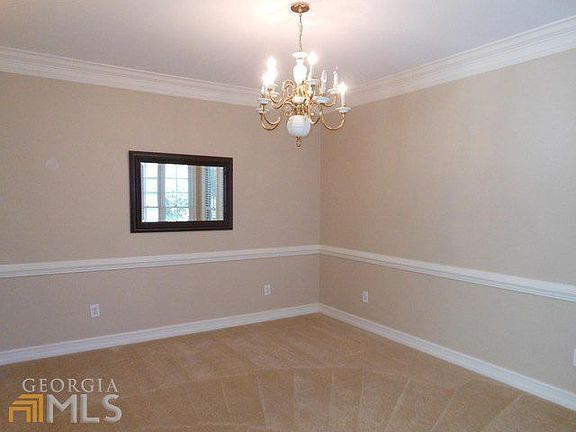 3rd image of 1112 Brookfield Dr SE