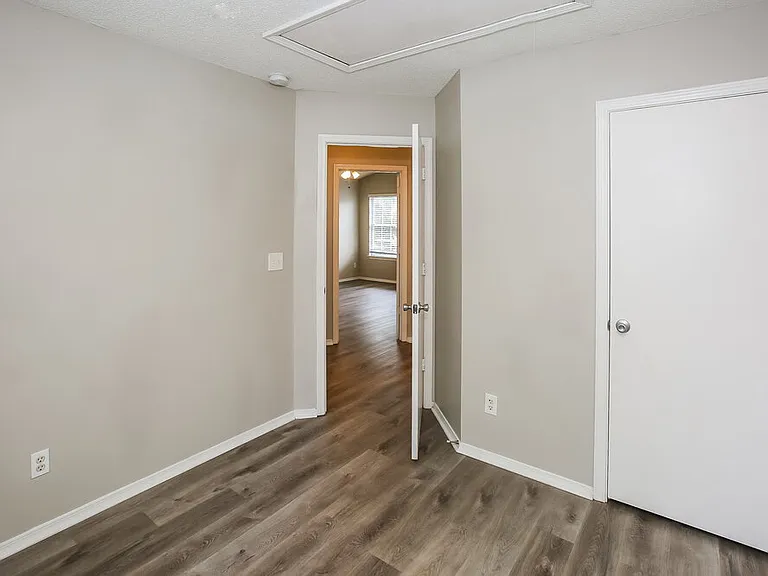 3079 Champion Ln SW — Photo 12
