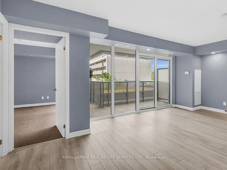 120 Varna Dr #401 — Photo 9