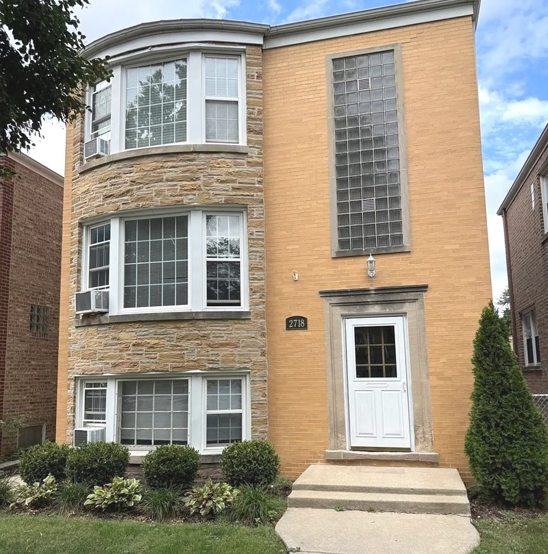 2 bed, $2,000 — Photo 1