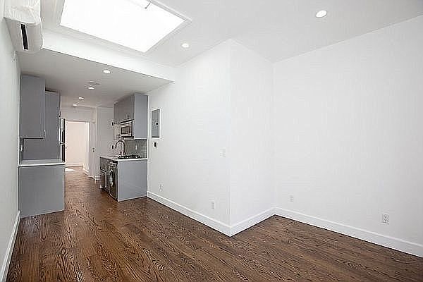 1st image of 194 1st Ave APT 8