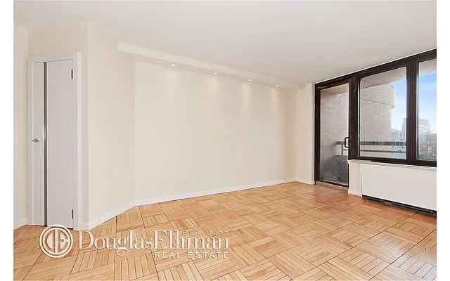 Sold by Douglas Elliman | media 22