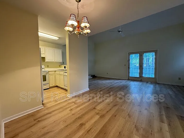5147 Lampost Cir — Photo 6