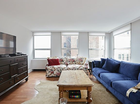 2nd image of 2626 N Lakeview Ave APT 708