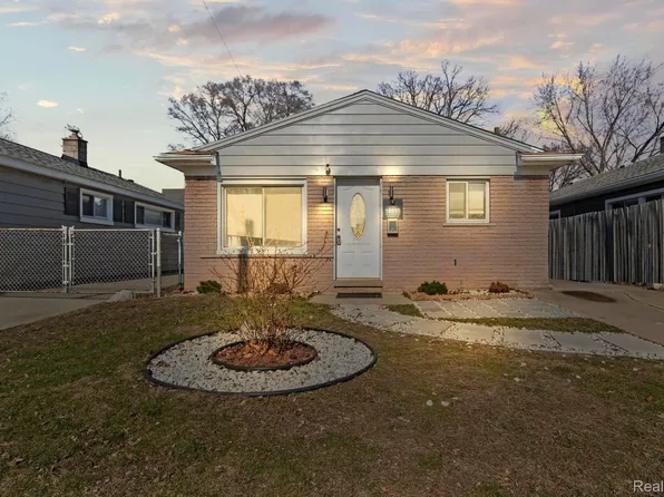 18855 Robert St, Melvindale, MI 48122