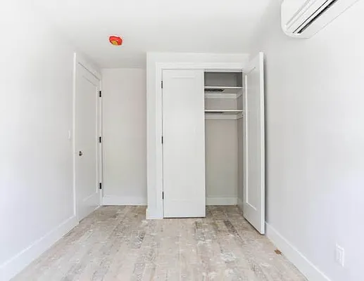 Rented by EXR | media 19