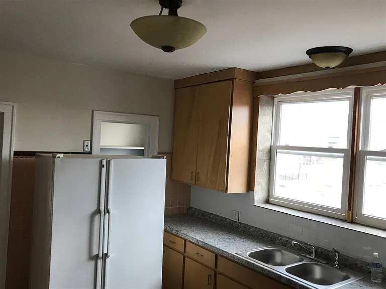 5706 N Francisco Ave #2 — Photo 4