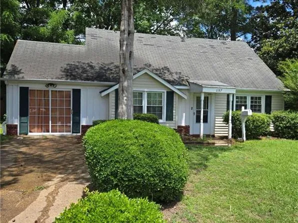 857 Round Bay Ct, Norfolk, VA 23502