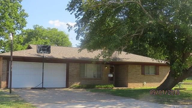 2nd image of 332 Natchez Trace St