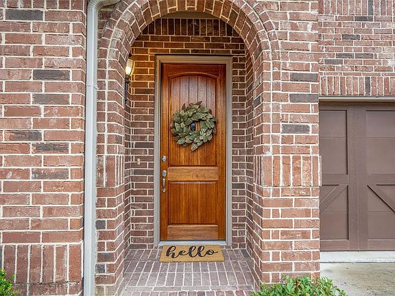 3rd image of 6960 Warbler Ln
