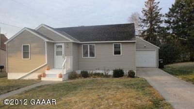 1st image of 407 4th Ave SE