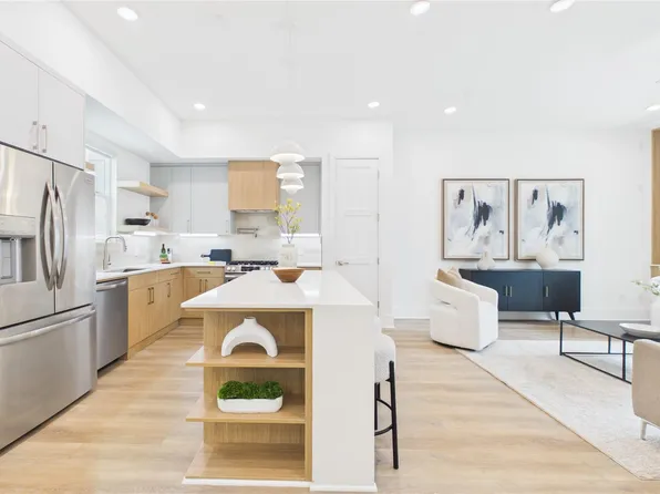 602 Skyland Terrace Way, Houston, TX 77009