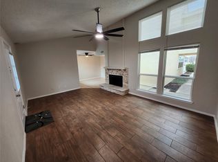 713 Cain St, Lake Dallas, TX 75065