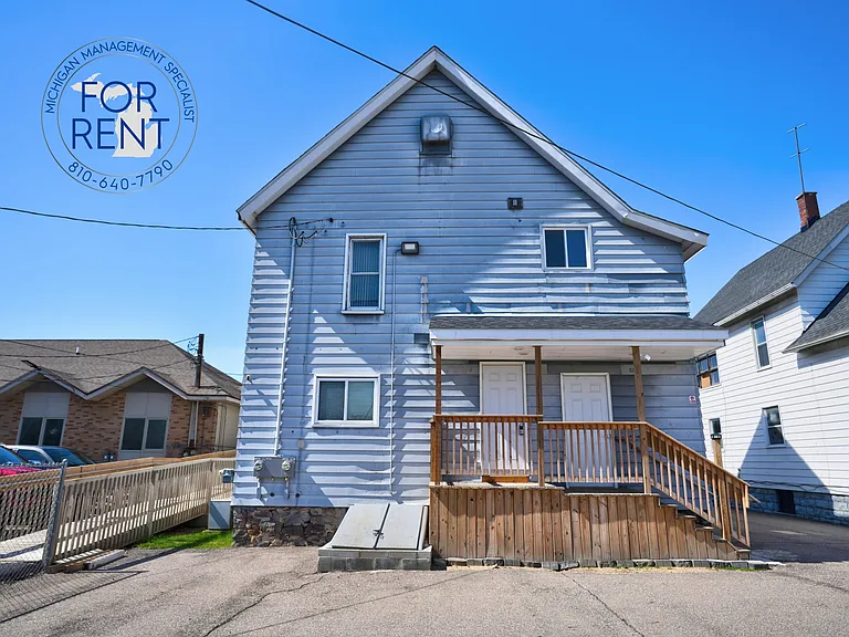 310 E Court St #1 — Photo 32