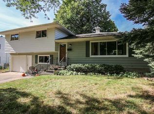 418 Hummingbird Ln, Madison, WI 53714