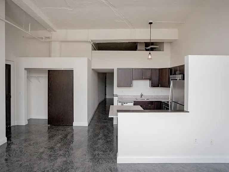 Garfield Lofts — Photo 6