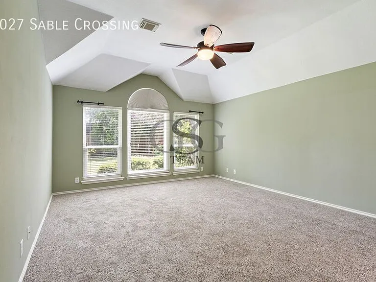 3027 Sable Xing — Photo 16