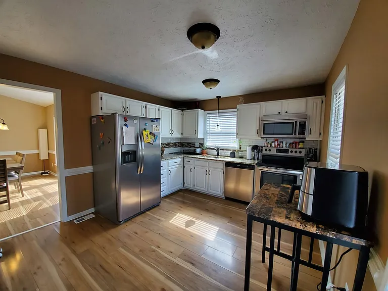 6786 Candlewood Dr — Photo 4