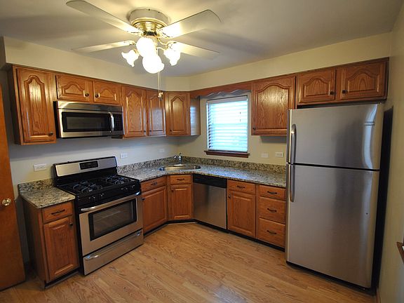 4th image of 6221 S Melvina Ave