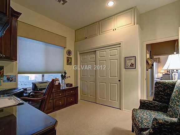 3RD BEDROOM/OFFICE