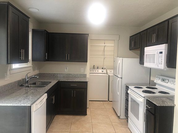 4th image of 4407 S Garden Dr #4407