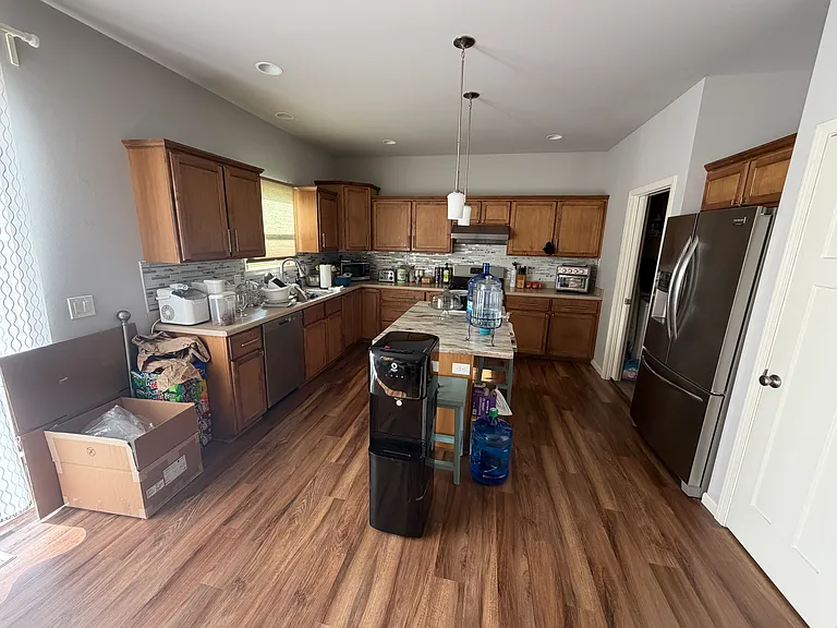 2618 Twin Pine St — Photo 9
