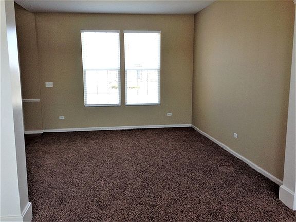 3rd image of 1228 Goldfinch Ln