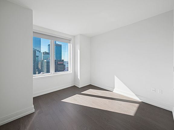 5th image of 555 10th Ave APT 41E