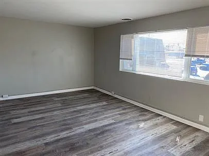 1103 Evans Ave — Photo 18