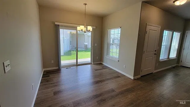 3 bed, 1474 sqft, $2,100 — Photo 4