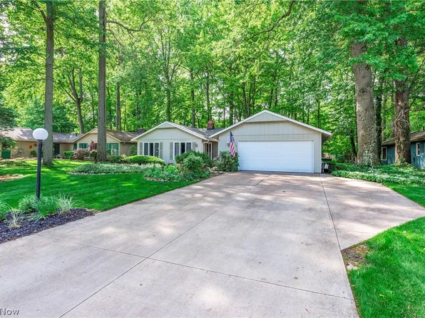 5920 Mills Creek Ln, North Ridgeville, OH 44039